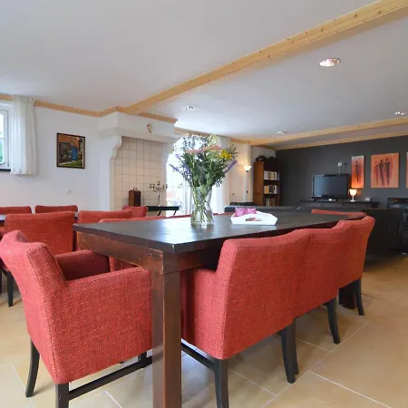בית נופש Spacious Holiday In With A Terrace