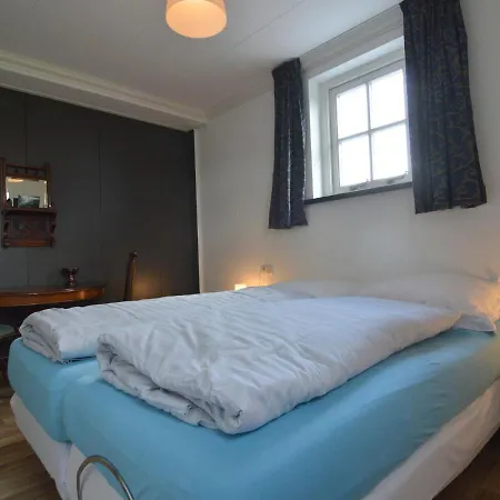 Spacious Holiday In With A Terrace *