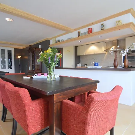 בית נופש Spacious Holiday In With A Terrace *
